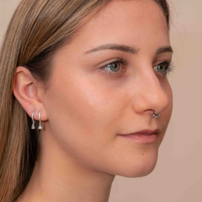 Le faux piercing au septum : Laura